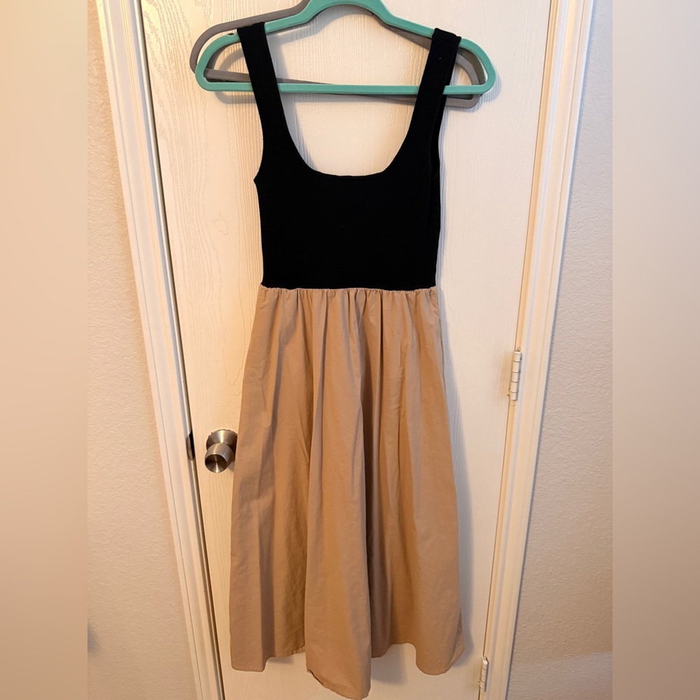 Vici Elegant Black and Tan dress
